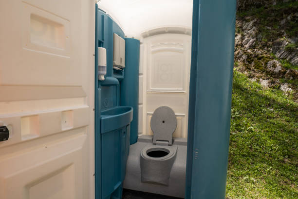 Best Porta potty rental near me  in Pearson, GA